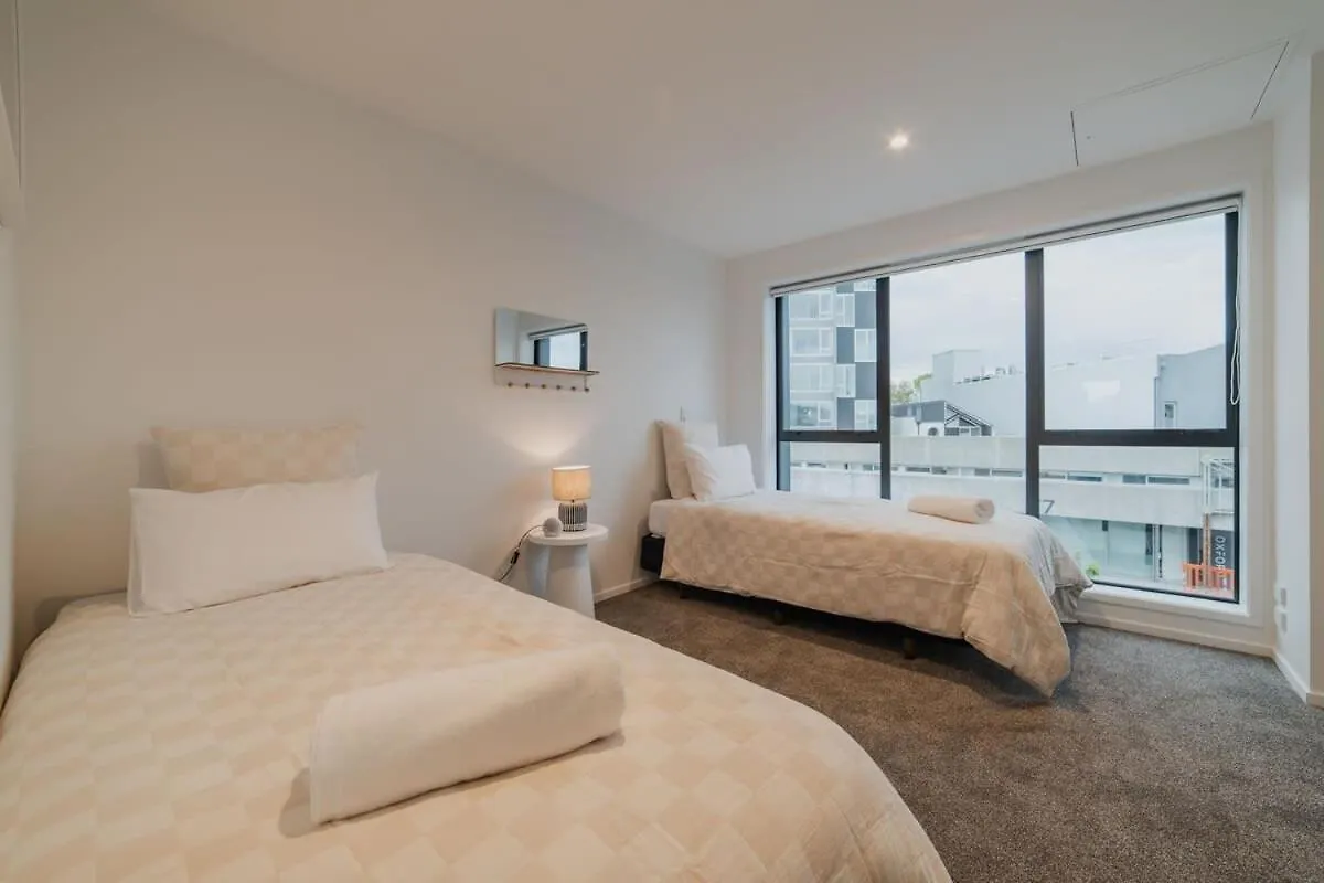 Madhouse Comfort - 2-Br Haven On Tuam Street Christchurch Holiday home